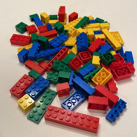 Lego Blocks (100 Pieces) - Picture 3 of 3